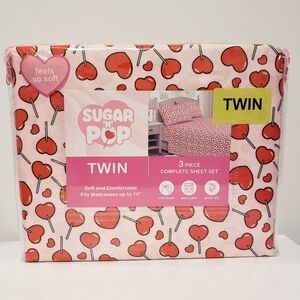 HeartsTwin Size Bed Sheet Set 3-pc  Lollipop Red Pink Summer Candy Cute Girly
